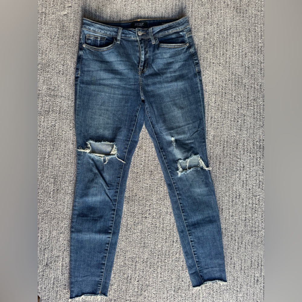 Judy Blue Distressed Skinny Fit Jeans